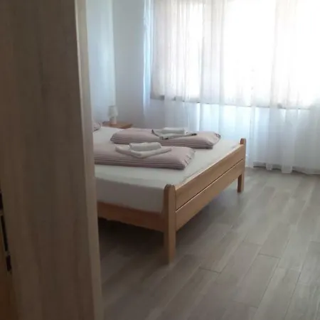 Antonio * Rogoznica (Sibenik-Knin)